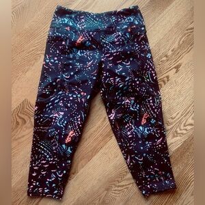 Zella Girls Capri Leggings Size M (10-12)